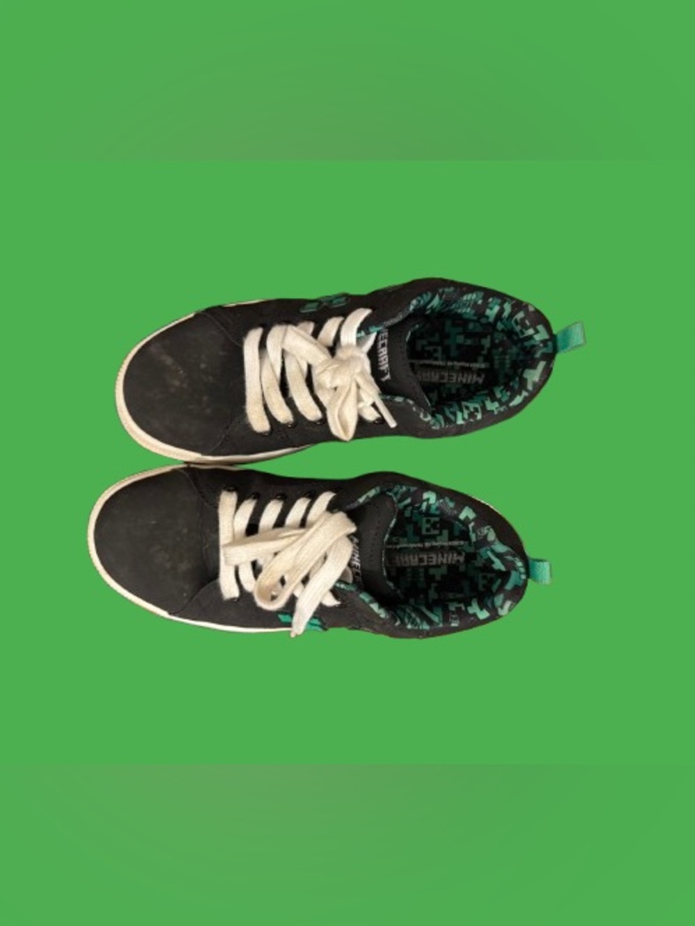 Kids Minecraft Black/Green Sneakers- Casual Lace-Up-Boys Size 2
